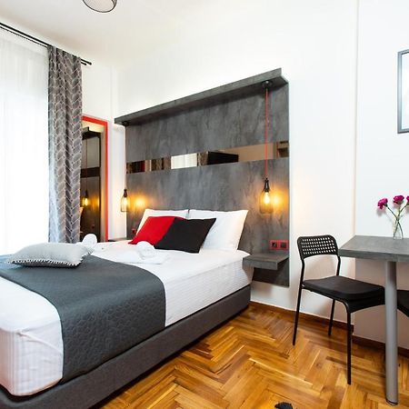 סלוניקי Downtown Luxury Boutique Suites : The Red Suite מראה חיצוני תמונה
