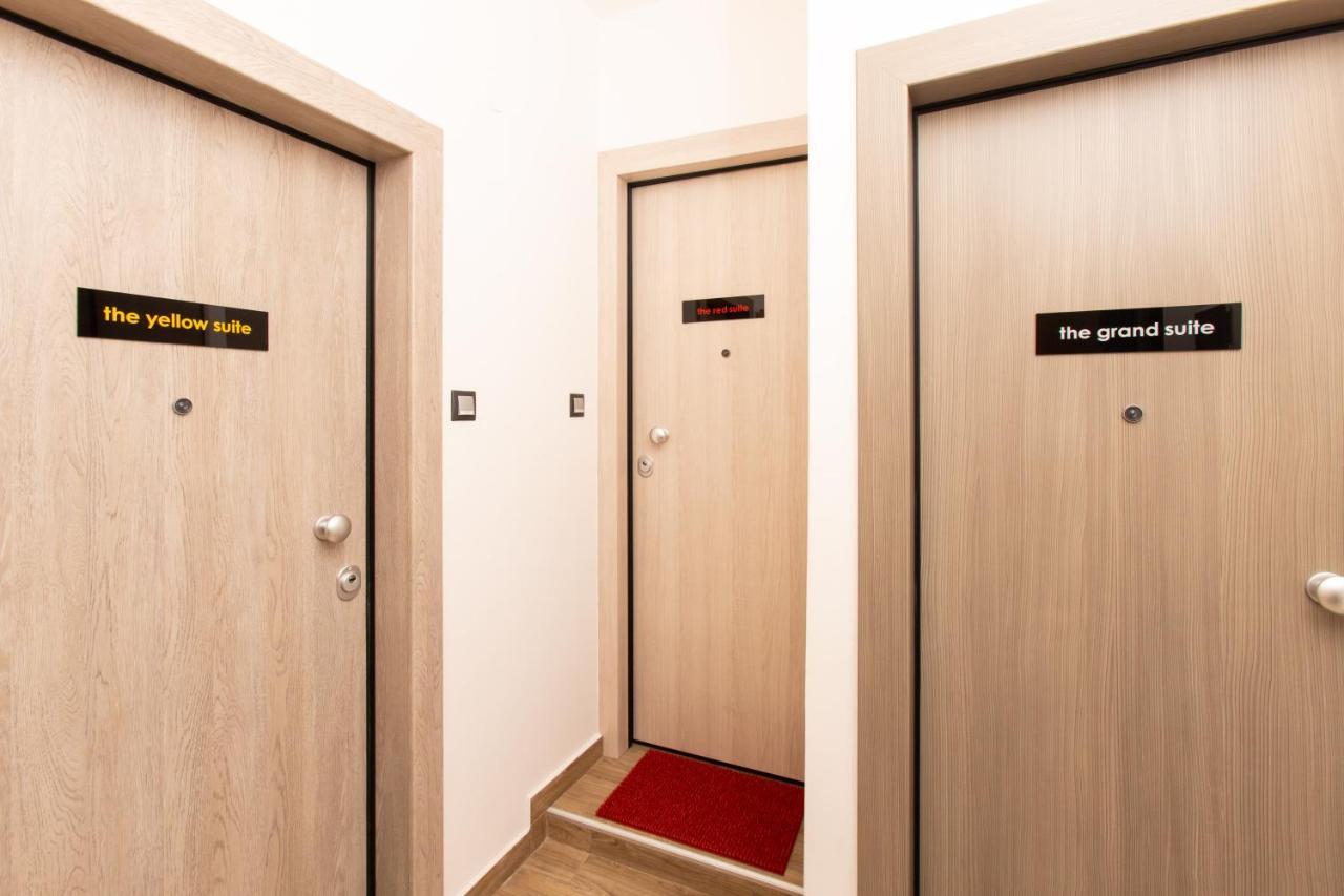 סלוניקי Downtown Luxury Boutique Suites : The Red Suite מראה חיצוני תמונה